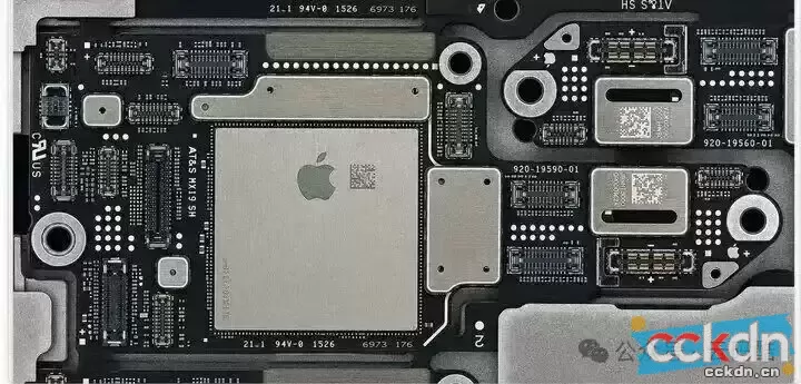 云码酷 CCKDN 离谱！苹果海量内部机密遭外泄，iPhone 18 Pro全套资料被扒光 iPhone18Pro,原型机,苹果机密泄露,A20仿生芯片 CCKDN快讯 